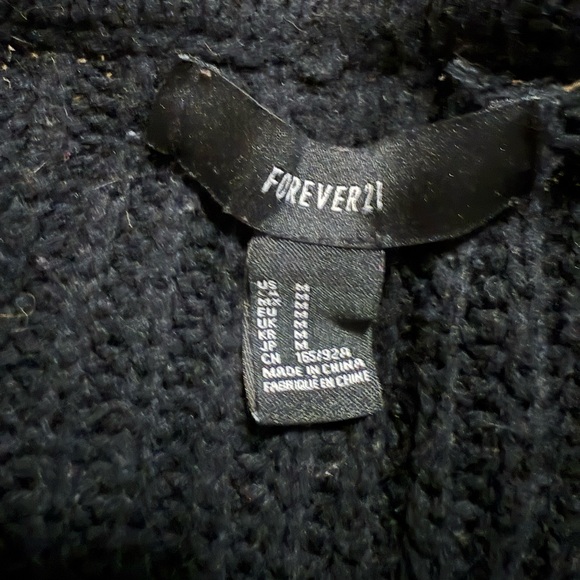 Forever 21 Black V-Neck Knit Sweater - Picture 3 of 3
